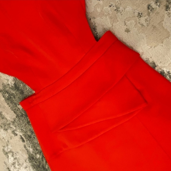 BCBGMAXAZRIA Kiara Sleeveless Peplum Gown - Picture 8 of 8